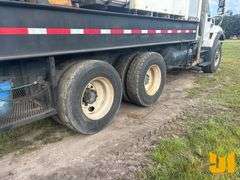 2010 INTERNATIONAL 7400 SBA T/A FUEL & LUBE TRUCK VIN: 1HTWGAAT8AJ214575