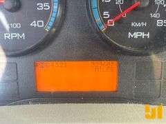 2010 INTERNATIONAL 7400 SBA T/A FUEL & LUBE TRUCK VIN: 1HTWGAAT8AJ214575