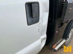 2016 FORD F250XL SD SINGLE AXLE CREW CAB 4X4 FLATBED TRUCK VIN: 1FT7W2B67GEA39403