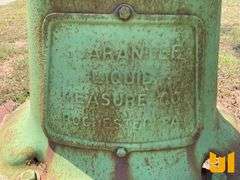 GUARANTEE LIQUID MEASURE CO. GAS PUMP SN: 82130, ***HAVE SCREEN