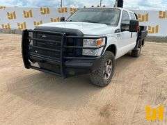 2016 FORD F250XL SD SINGLE AXLE CREW CAB 4X4 FLATBED TRUCK VIN: 1FT7W2B67GEA39403