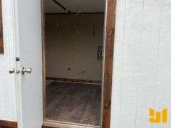 20’6”L X 8’6”W LIVING QUARTERS