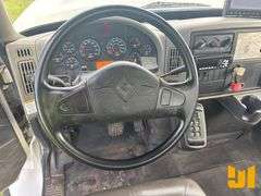 2010 INTERNATIONAL 7400 SBA T/A FUEL & LUBE TRUCK VIN: 1HTWGAAT8AJ214575