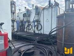 2010 INTERNATIONAL 7400 SBA T/A FUEL & LUBE TRUCK VIN: 1HTWGAAT8AJ214575