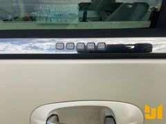 2007 LINCOLN NAVIGATOR VIN: 5LMFL27507LJ17609 2WD