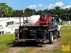 1999 GMC 6500 S/A HOT WATER PRESSURE WASHER TRUCK VIN: 1GDJ7H1C7XJ507971
