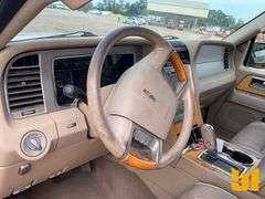 2007 LINCOLN NAVIGATOR VIN: 5LMFL27507LJ17609 2WD