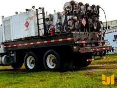 2010 INTERNATIONAL 7400 SBA T/A FUEL & LUBE TRUCK VIN: 1HTWGAAT8AJ214575