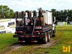 2010 INTERNATIONAL 7400 SBA T/A FUEL & LUBE TRUCK VIN: 1HTWGAAT8AJ214575