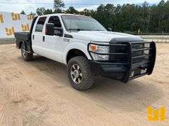 2016 FORD F250XL SD SINGLE AXLE CREW CAB 4X4 FLATBED TRUCK VIN: 1FT7W2B67GEA39403