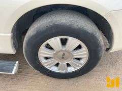 2007 LINCOLN NAVIGATOR VIN: 5LMFL27507LJ17609 2WD