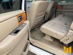 2007 LINCOLN NAVIGATOR VIN: 5LMFL27507LJ17609 2WD