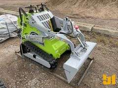 UNUSED 2025.5 LANDHERO LDH-T460 STAND ON MULTI TERRAIN LOADER SN: 25010608010YM