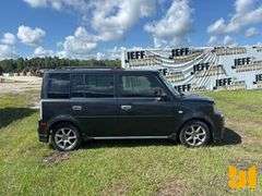 2006 TOYOTA SCION XB VIN: JTLKT324964068370 2WD