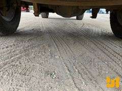 2016 FORD F250XL SD SINGLE AXLE CREW CAB 4X4 FLATBED TRUCK VIN: 1FT7W2B67GEA39403