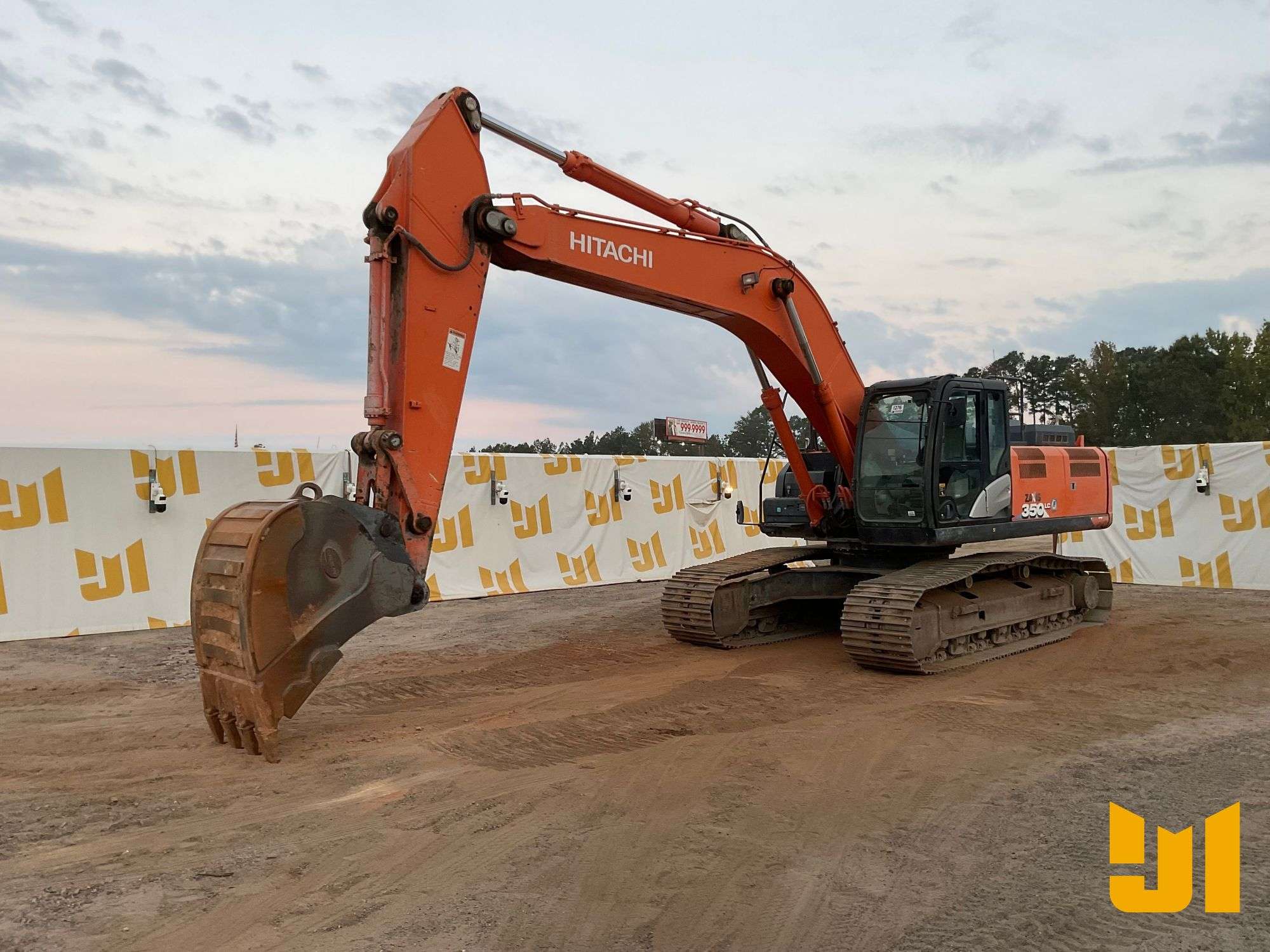 2018 HITACHI ZX350LC-6 HYDRAULIC EXCAVATOR SN: 1FFDDR70KJF940553