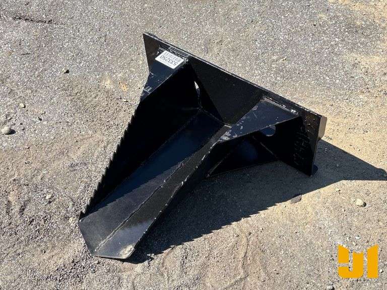 UNUSED KC MINI UNIVERSAL ATTACH TREE SPADE