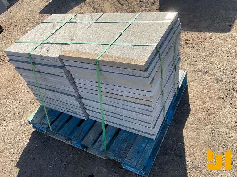 PALLET OF BLUE STONE PAVERS