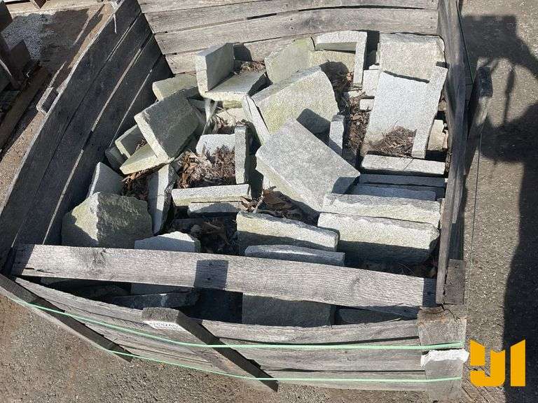 OLD HAMPSHIRE MOSAIC CORNERS