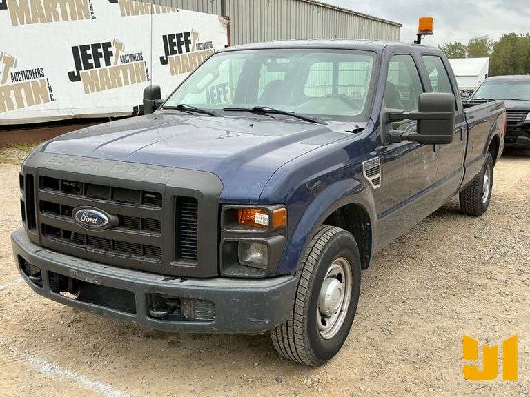 2010 FORD F-350 XL CREW CAB 4X2 PICKUP VIN: 1FTWW3A52AEB17362