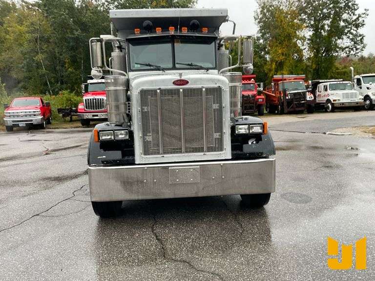 2007 PETERBILT 357 TRI-AXLE DUMP TRUCK VIN: 1XPADB0X07N698705