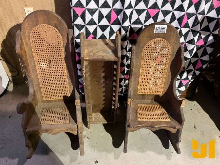 LOT OF 2 WOODEN ROCKING CHAIRS FOR DOLLS & WOODEN