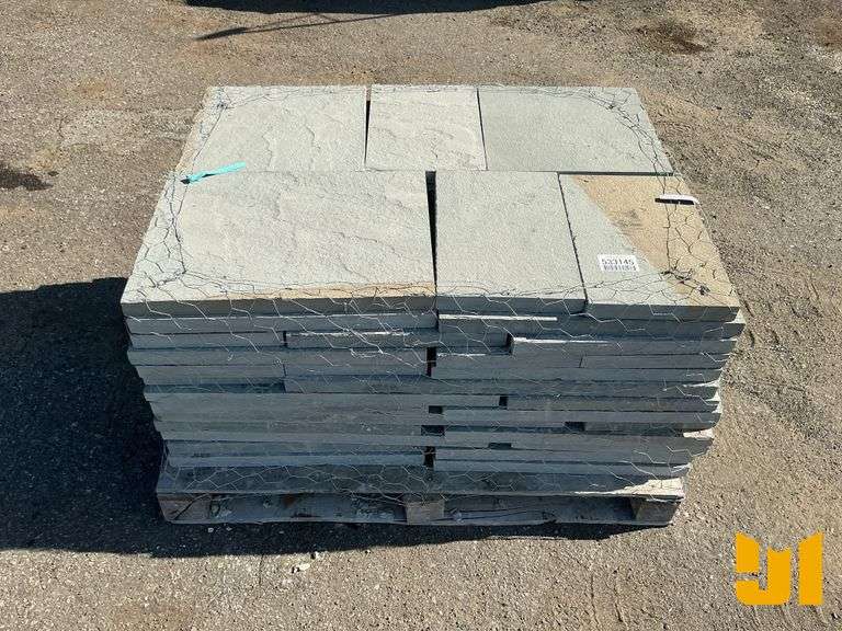 PALLET OF BLUE STONE PAVERS