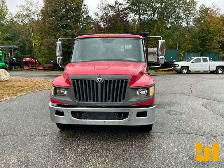 2012 INTERNATIONAL TERRASTAR SINGLE AXLE REGULAR CAB FLATBED TRUCK VIN: 1HTJSSKK5CJ590321