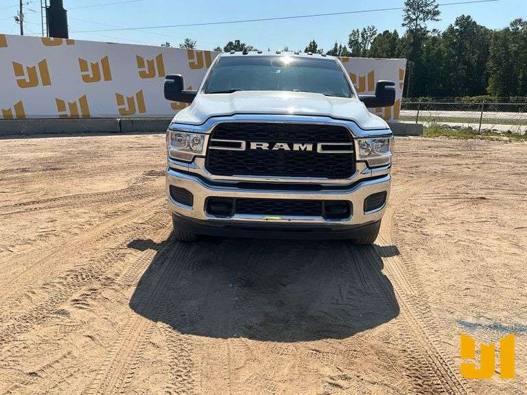 2023 RAM 3500HD CREW CAB 4X4 PICKUP VIN: 3C63RRGL1PG596353