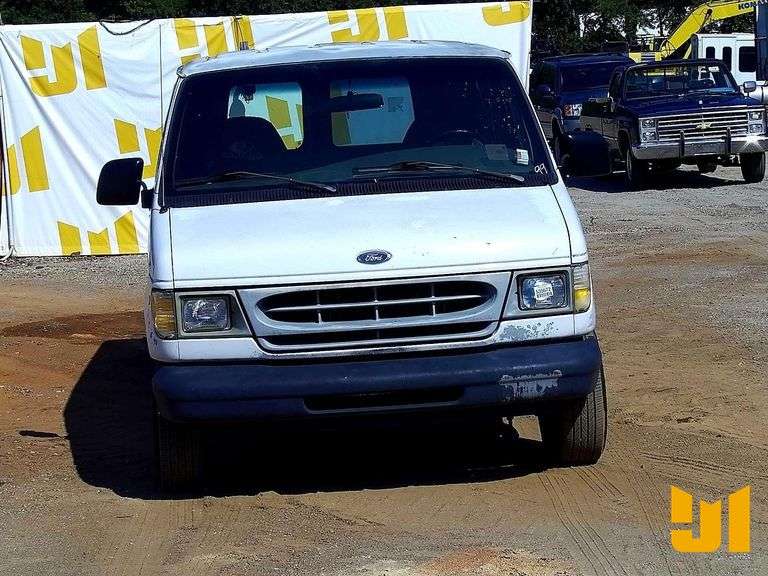 1999 FORD E-150 CARGO VAN VIN: 1FTRE14W6XHB34133