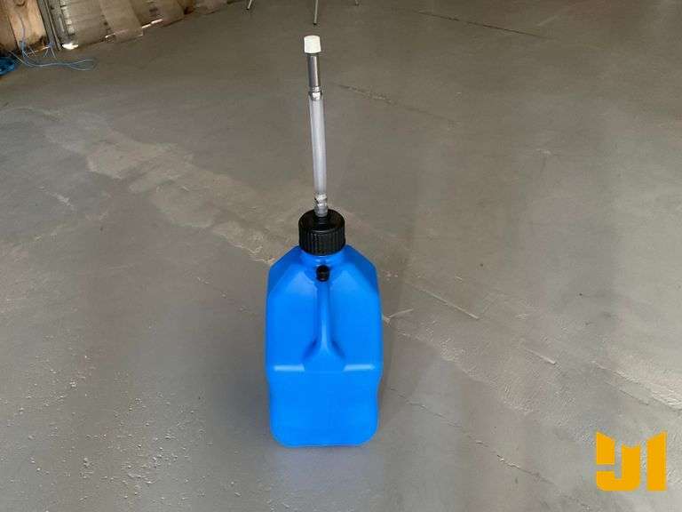 UNUSED VP RACING 5.5 GAL FUEL JUG