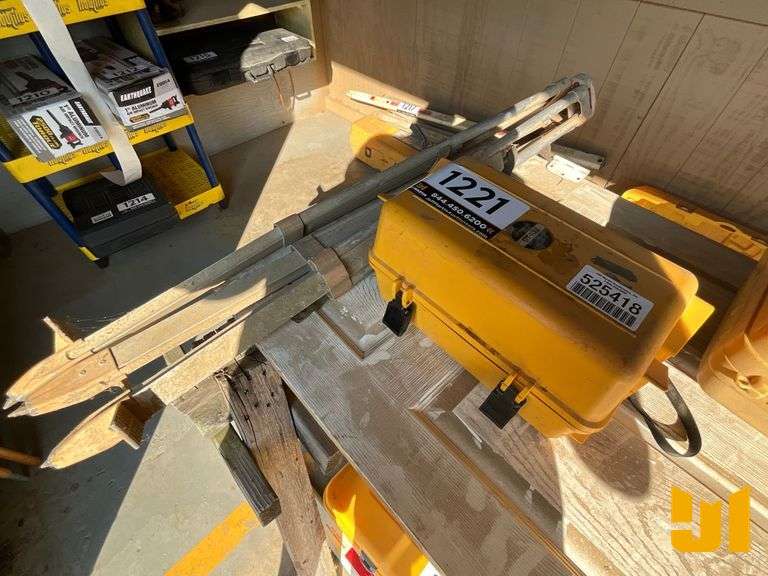 TOPCON DT-103 DIGITAL THEODLITE