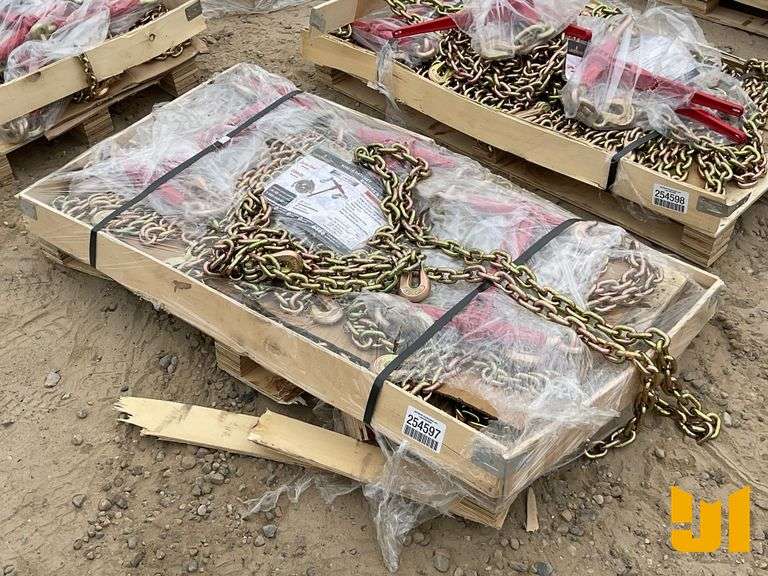 UNUSED 2025 LANDHERO CHAINS & BINDERS