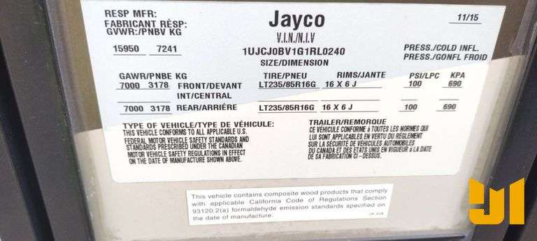 2016 JAYCO PINNACLE 36FBTS FIFTH WHEEL CAMPER VIN: 1UJCJ0BV1G1RL0240