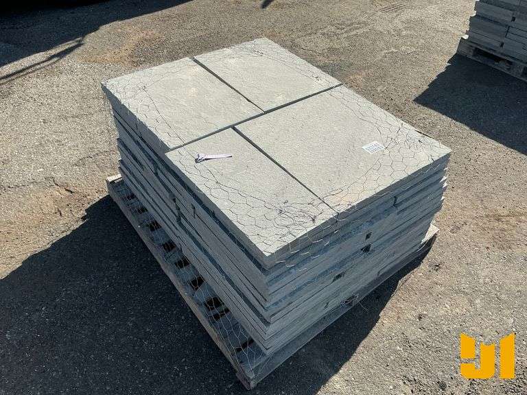 PALLET OF BLUE STONE PAVERS