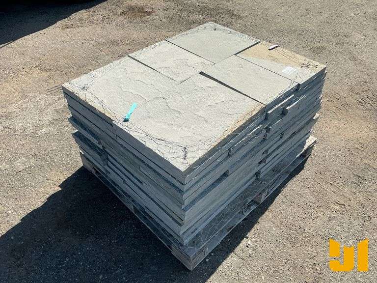 PALLET OF BLUE STONE PAVERS