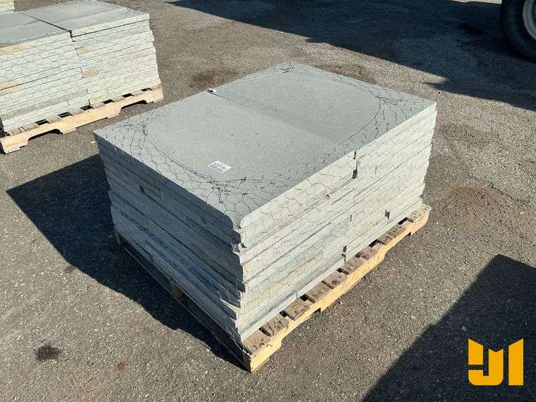 PALLET OF BLUE STONE PAVERS