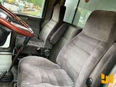 2007 PETERBILT 357 TRI-AXLE DUMP TRUCK VIN: 1XPADB0X07N698705