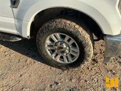 2017 FORD F-250 EXTENDED CAB 4X2 PICKUP VIN: 1FD7X2A64HEF00956