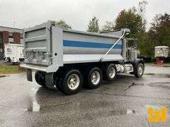 2007 PETERBILT 357 TRI-AXLE DUMP TRUCK VIN: 1XPADB0X07N698705