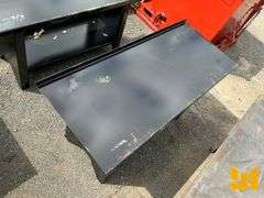 UNUSED KC 60" WORK BENCH