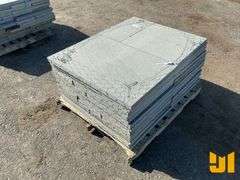PALLET OF BLUE STONE PAVERS
