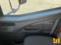 2017 INTERNATIONAL HX615 TRI-AXLE DUMP TRUCK VIN: 3HTDSSNTXHN657713