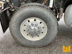 2007 PETERBILT 357 TRI-AXLE DUMP TRUCK VIN: 1XPADB0X07N698705