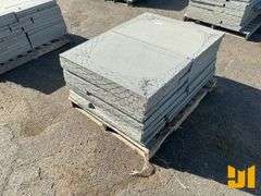 PALLET OF BLUE STONE PAVERS