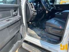 2023 RAM 3500HD CREW CAB 4X4 PICKUP VIN: 3C63RRGL1PG596353