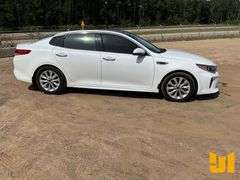 2017 KIA OPTIMA EX VIN: 5XXGU4L39HG134290 FWD