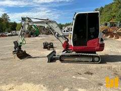 2022 TAKEUCHI TB235-2 HYDRAULIC EXCAVATOR SN: 123601670