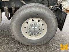 2007 PETERBILT 357 TRI-AXLE DUMP TRUCK VIN: 1XPADB0X07N698705