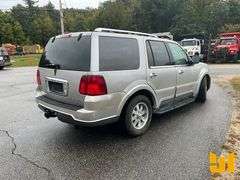 2004 LINCOLN NAVIGATOR VIN: 5LMFU28R14LJ28905 AWD